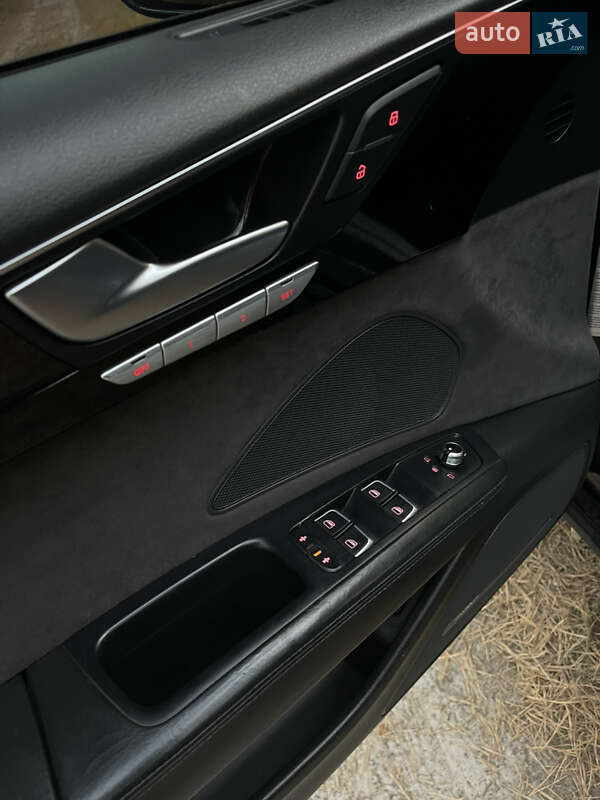 Седан Audi A8 2012 в Харкові фото 16 Седан Audi A8 2012 в Харкові