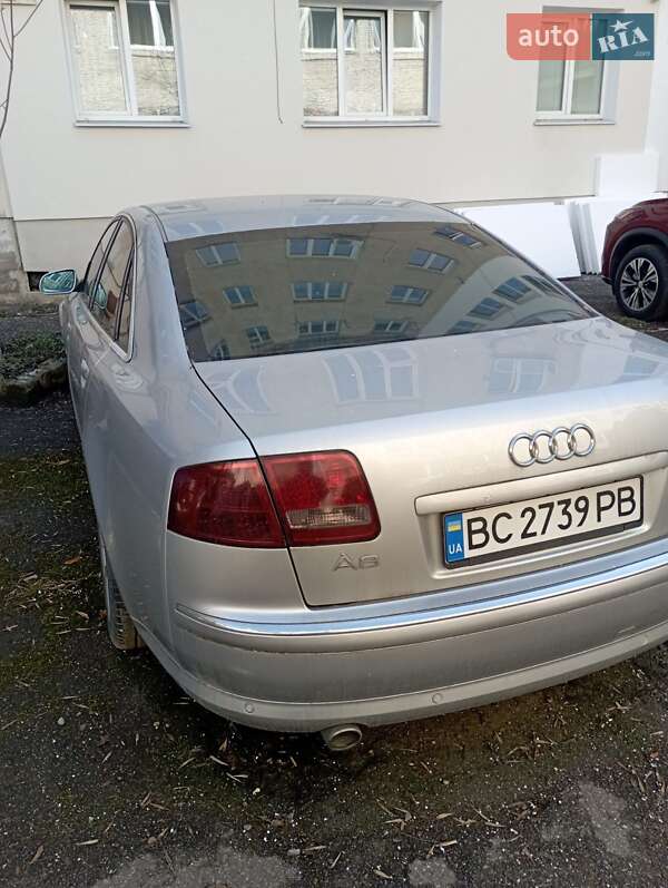 Седан Audi A8 2005 в Львове