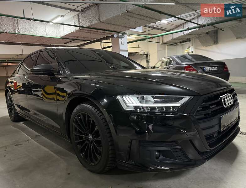 Седан Audi A8 2021 в Києві