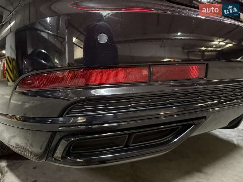 Седан Audi A8 2021 в Києві