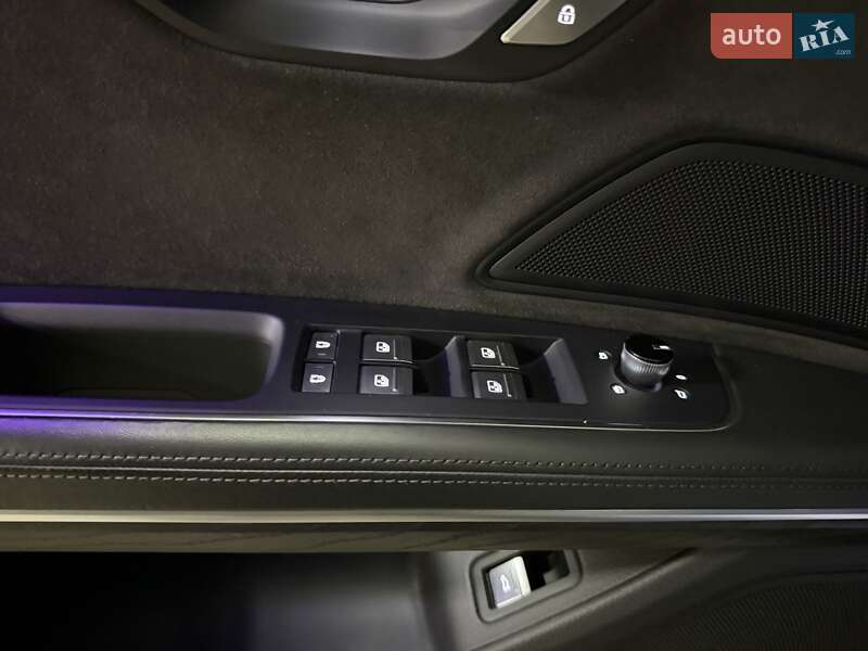 Седан Audi A8 2021 в Києві