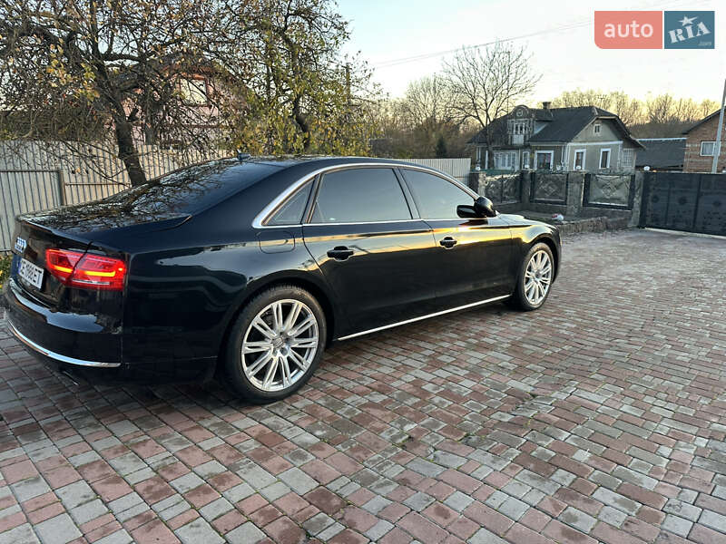 Седан Audi A8 2013 в Тернополе