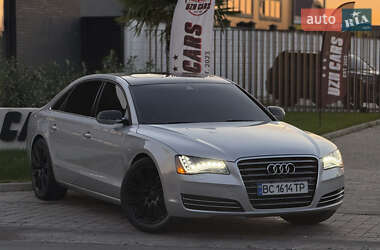 Седан Audi A8 2012 в Ужгороді