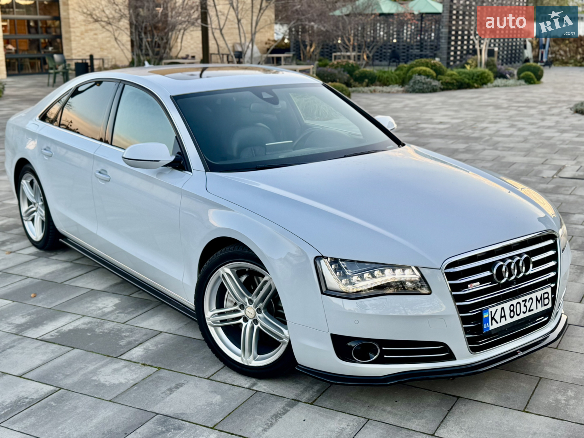2013 Audi A8 - фото 1