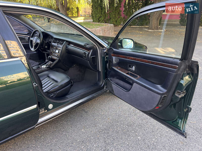 Седан Audi A8 1997 в Києві