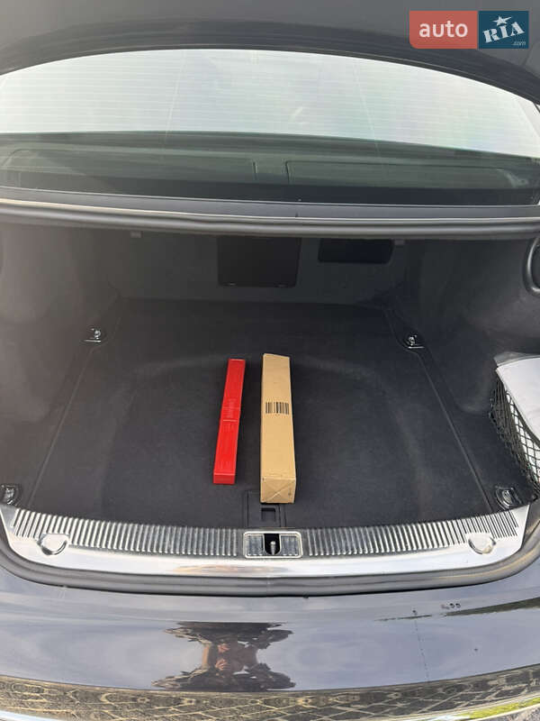 Седан Audi A8 2014 в Дніпрі фото 11 Седан Audi A8 2014 в Дніпрі