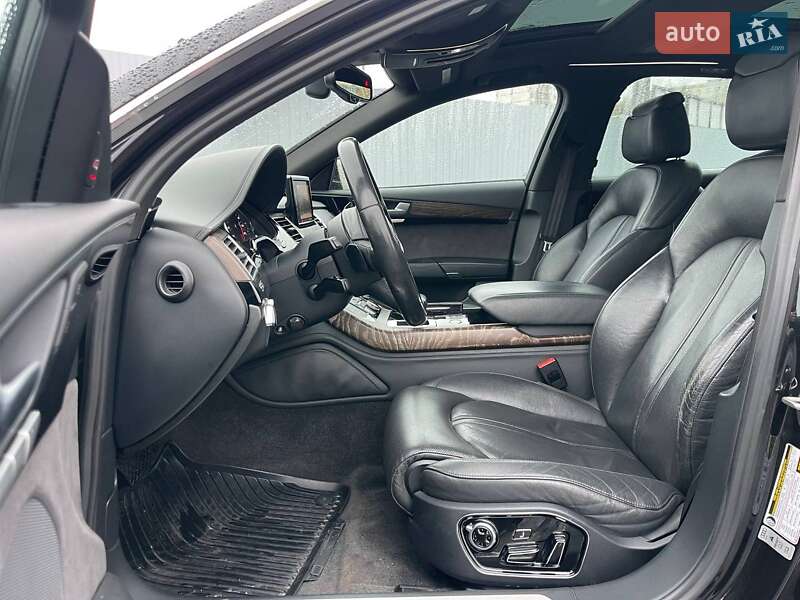 Седан Audi A8 2015 в Киеве