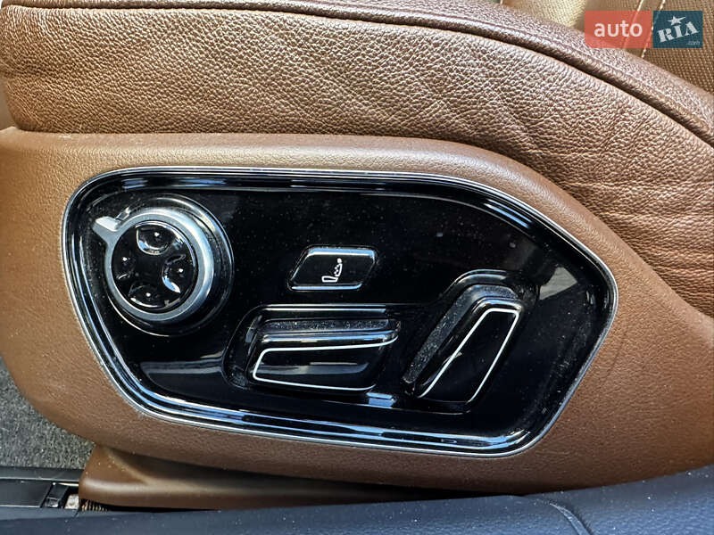 Седан Audi A8 2015 в Києві