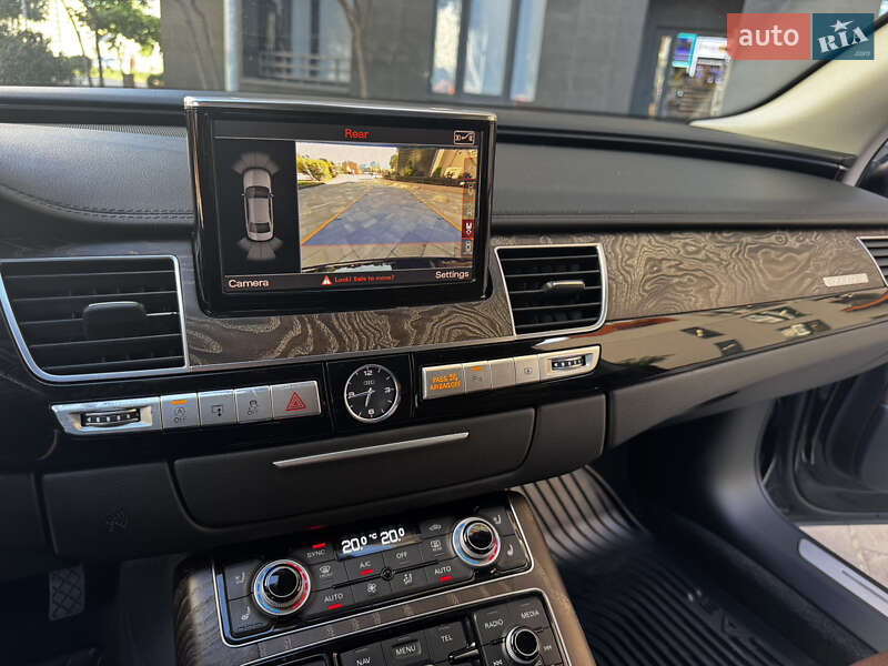 Седан Audi A8 2015 в Києві