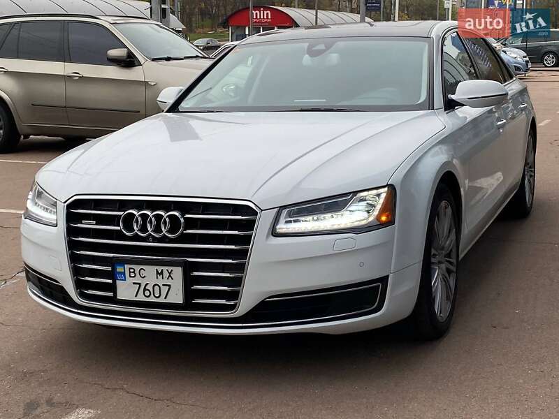 Седан Audi A8 2015 в Киеве