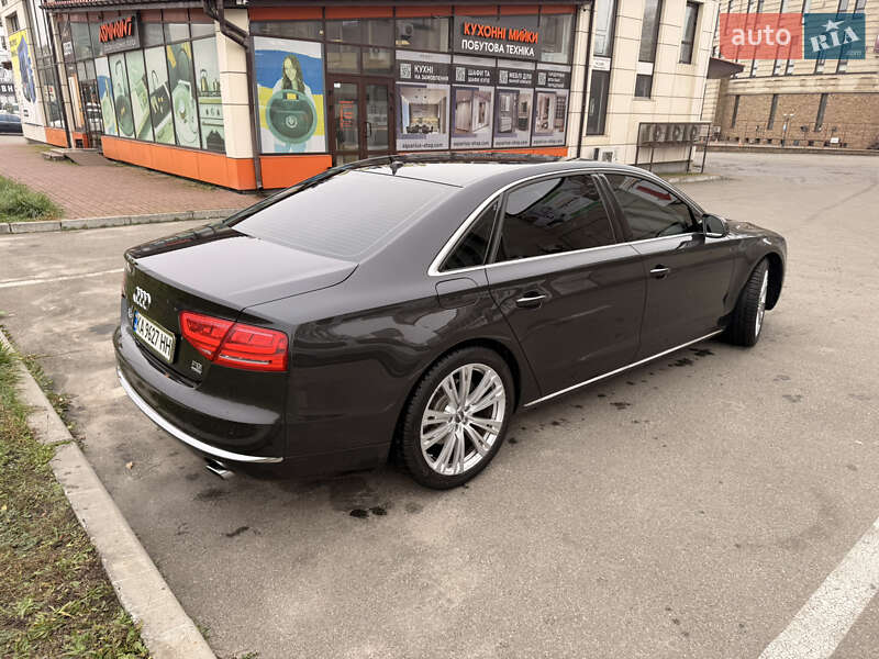 Седан Audi A8 2012 в Киеве