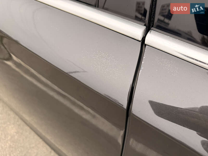 Седан Audi A8 2012 в Киеве