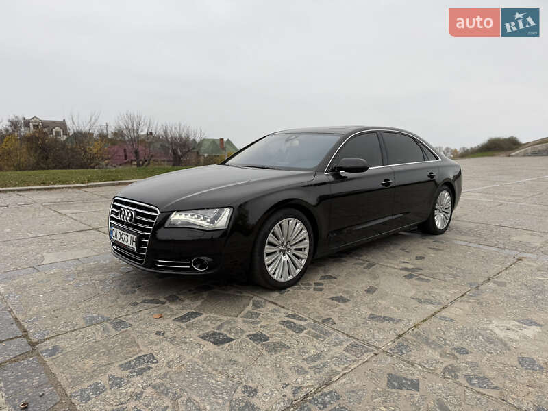 Седан Audi A8 2013 в Киеве