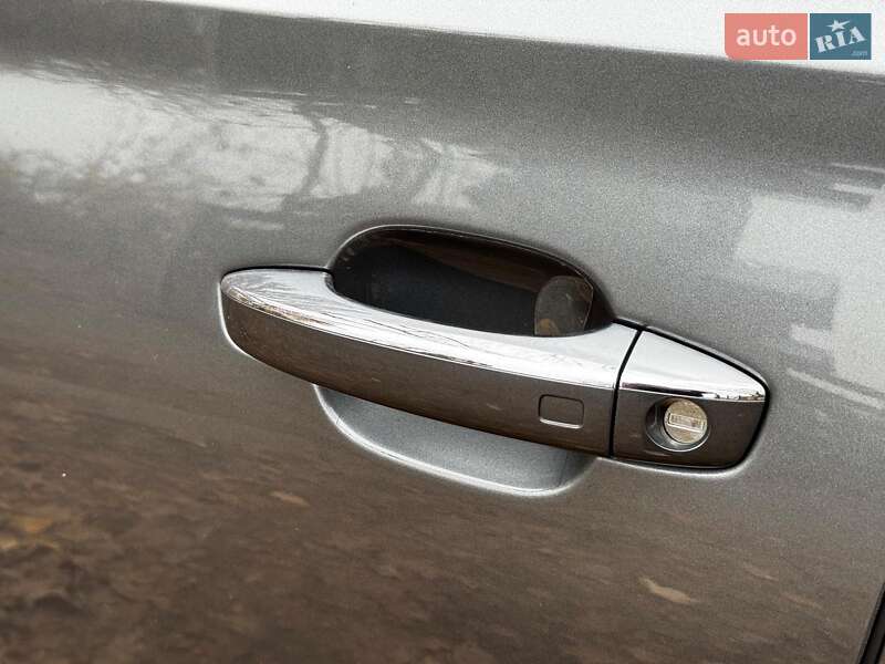 Седан Audi A8 2016 в Києві