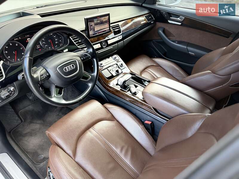 Седан Audi A8 2016 в Львові фото 40 Седан Audi A8 2016 в Львові