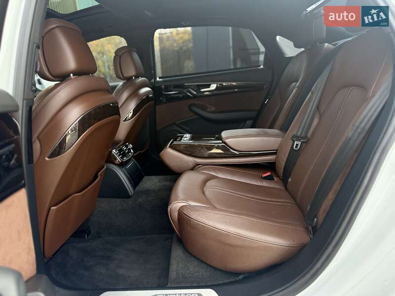 Седан Audi A8 2016 в Львові фото 62 Седан Audi A8 2016 в Львові