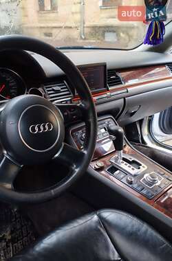Седан Audi A8 2002 в Чернівцях
