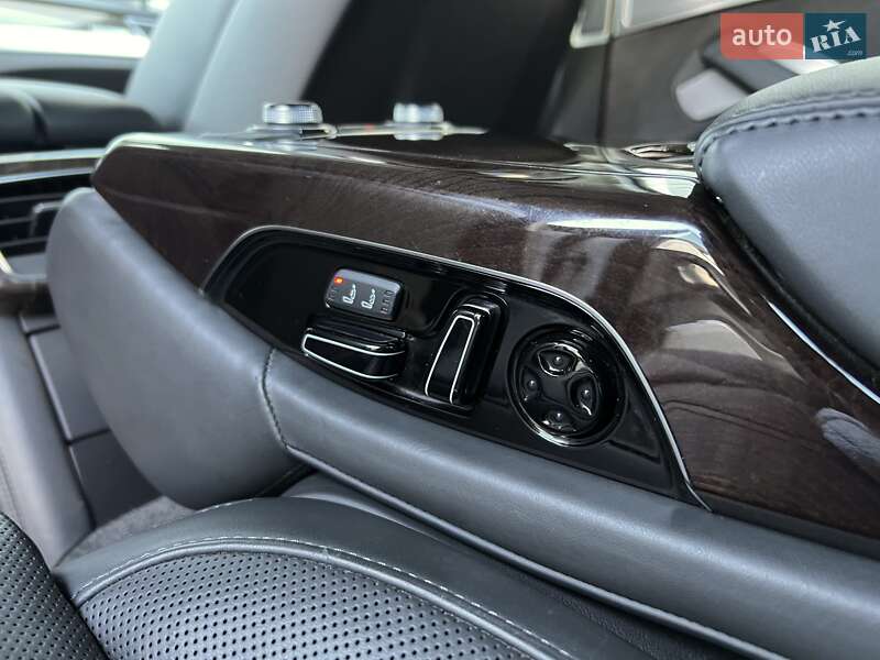 Седан Audi A8 2011 в Києві