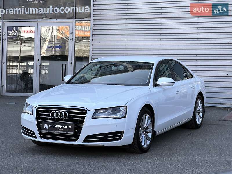 Седан Audi A8 2011 в Києві