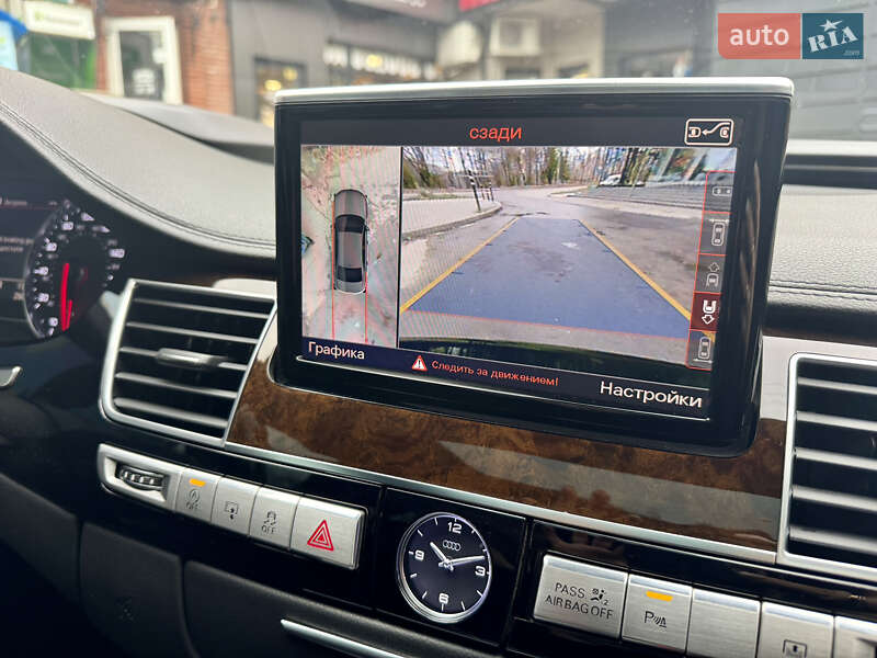 Седан Audi A8 2014 в Рівному