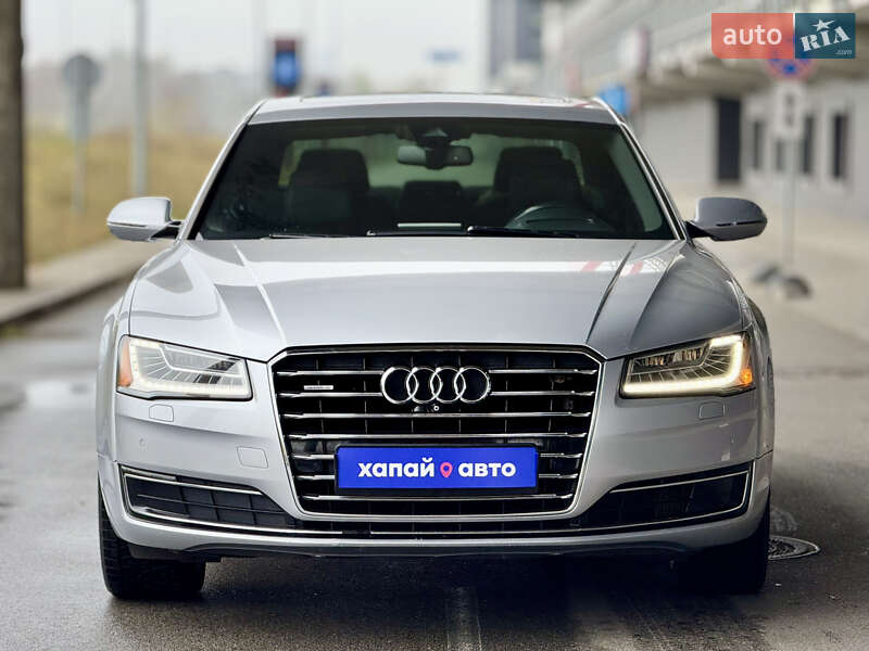 Седан Audi A8 2015 в Києві