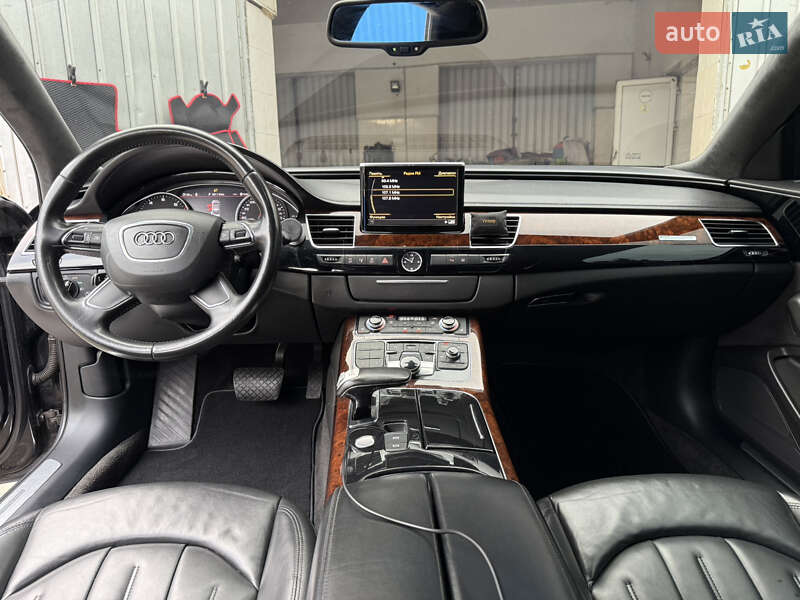 Седан Audi A8 2012 в Николаеве