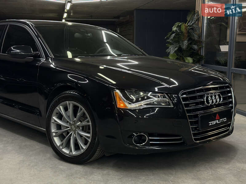 Седан Audi A8 2013 в Одессе