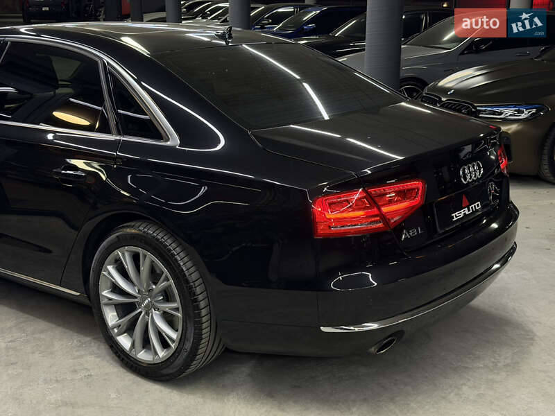 Седан Audi A8 2013 в Одессе