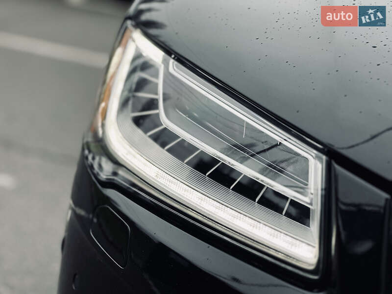 Седан Audi A8 2015 в Кременчуге
