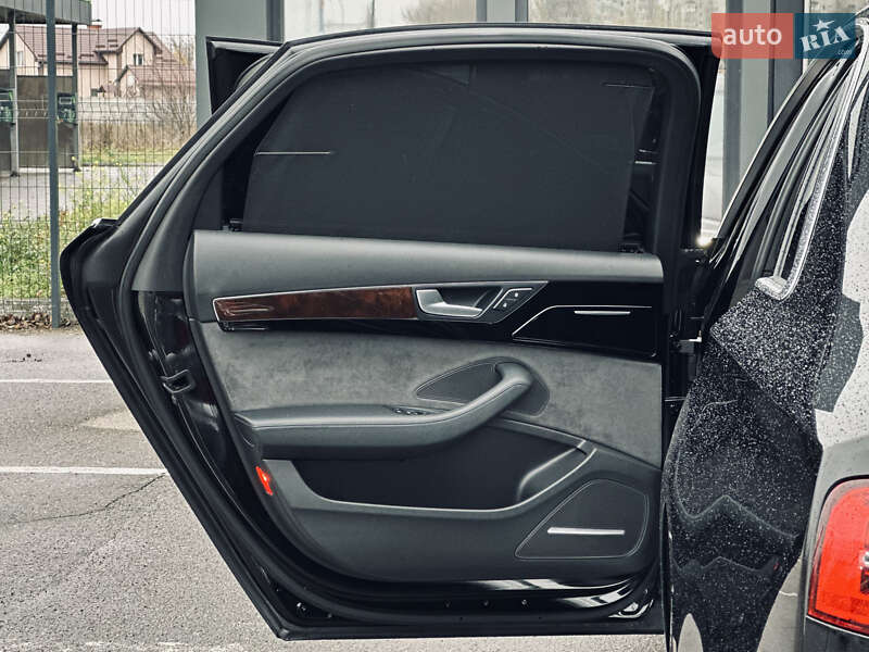 Седан Audi A8 2015 в Кременчуге
