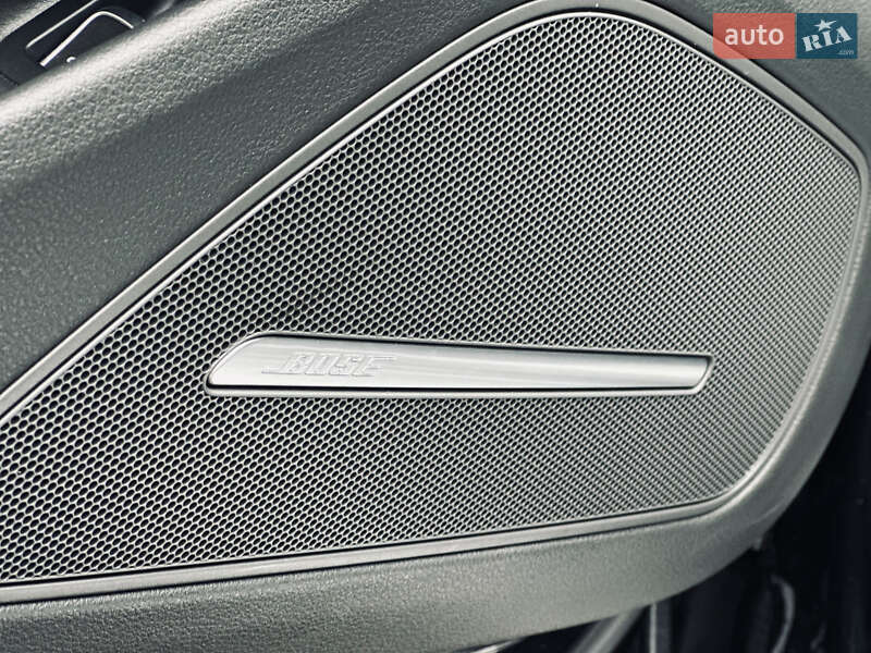 Седан Audi A8 2015 в Кременчуге