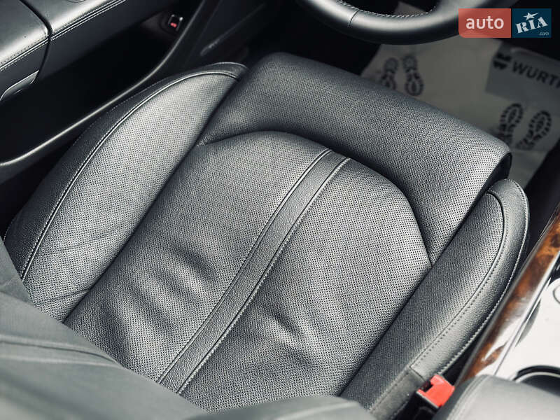 Седан Audi A8 2015 в Кременчуге