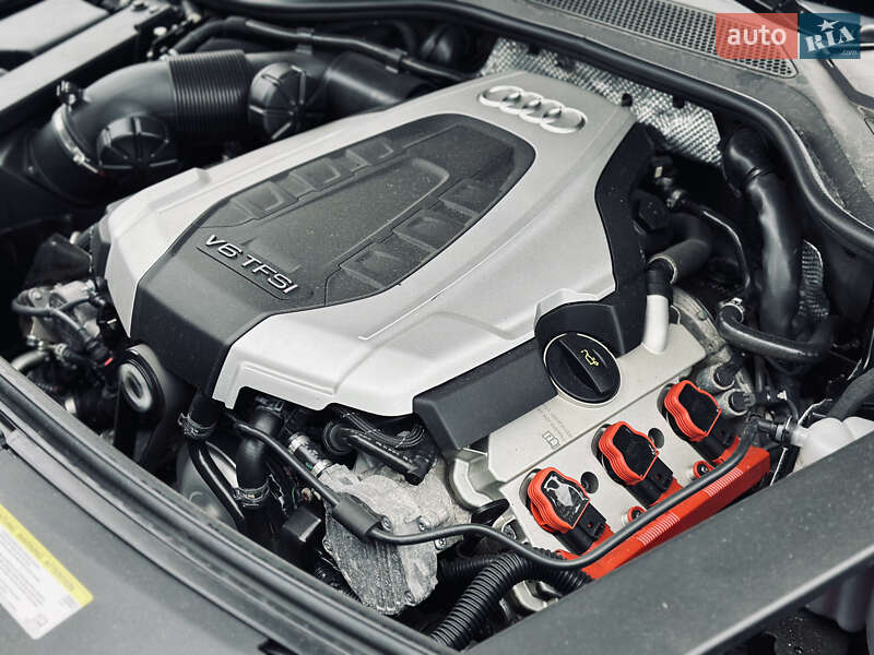 Седан Audi A8 2015 в Кременчуге