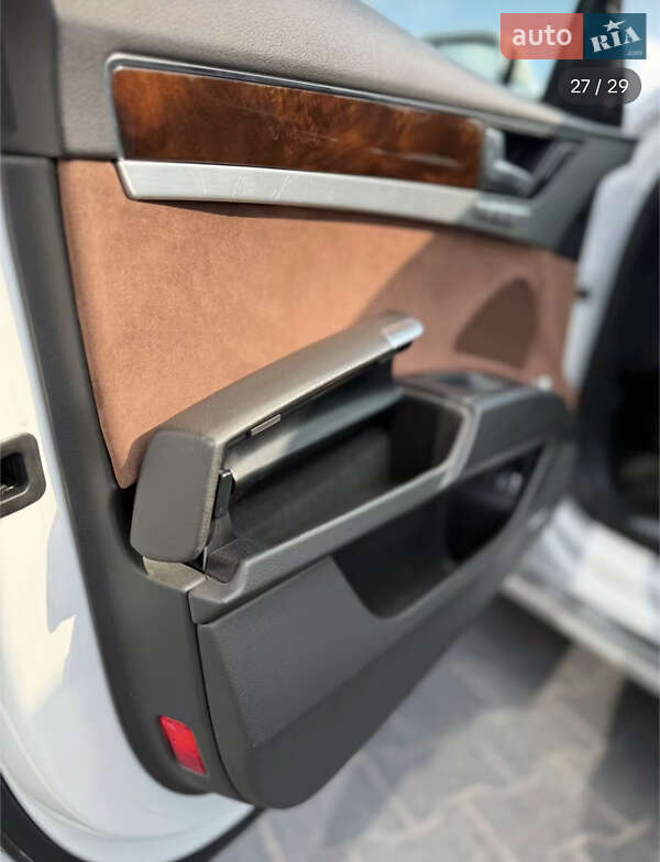 Седан Audi A8 2013 в Киеве фото 29 Седан Audi A8 2013 в Киеве