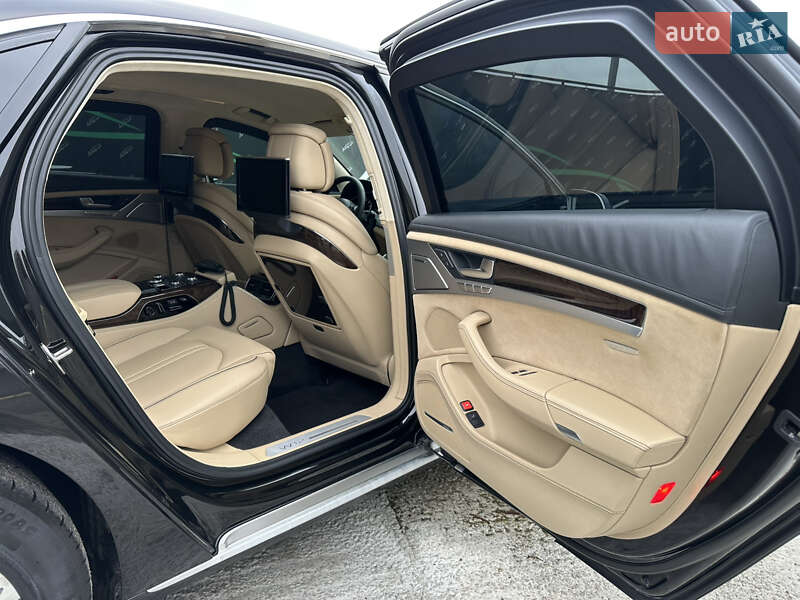 Седан Audi A8 2011 в Киеве