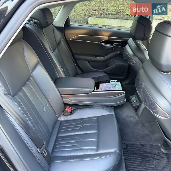 Седан Audi A8 2018 в Рівному