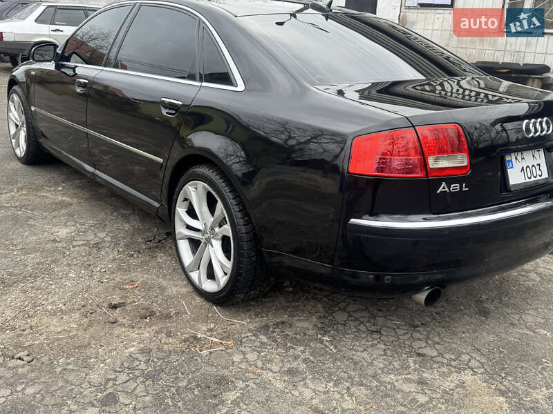 Седан Audi A8 2006 в Киеве