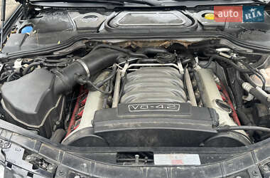 Седан Audi A8 2006 в Киеве
