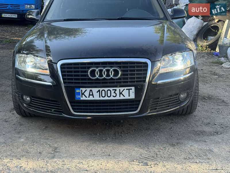 Седан Audi A8 2006 в Киеве