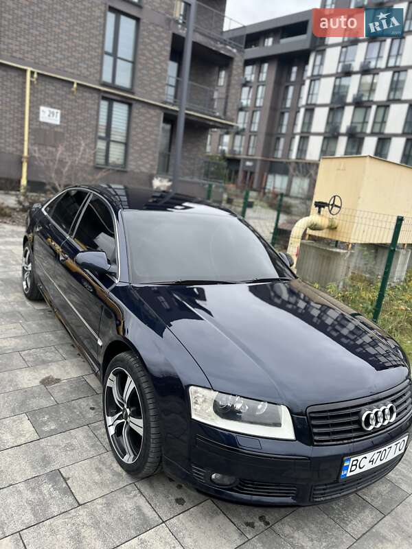Седан Audi A8 2004 в Львові