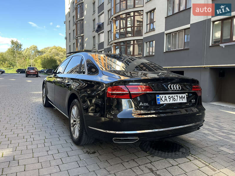 Седан Audi A8 2017 в Виннице