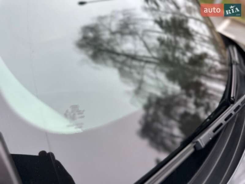 Седан Audi A8 2014 в Киеве