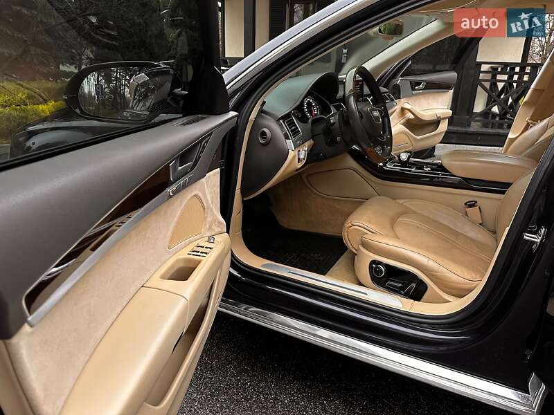 Седан Audi A8 2014 в Киеве