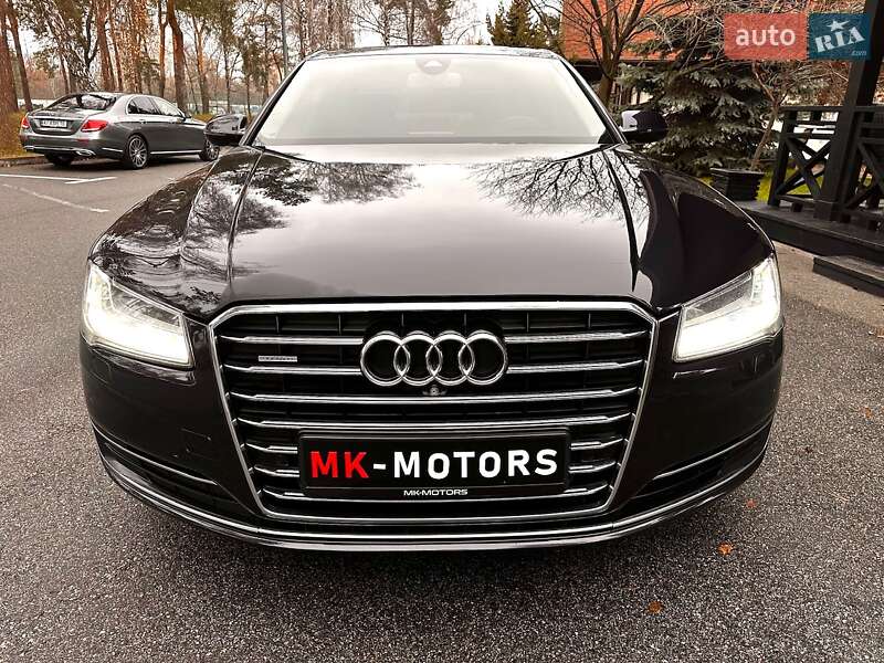 Седан Audi A8 2014 в Киеве