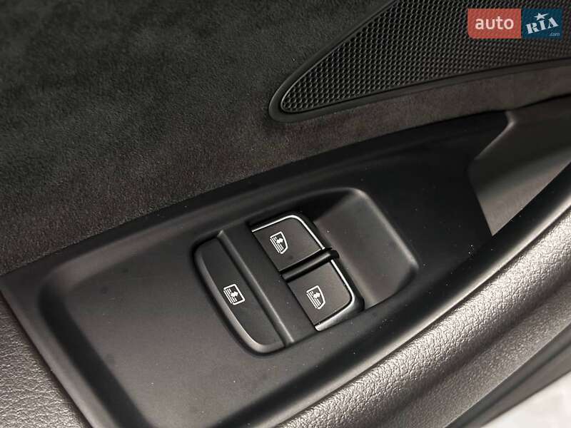 Седан Audi A8 2013 в Львове фото 32 Седан Audi A8 2013 в Львове