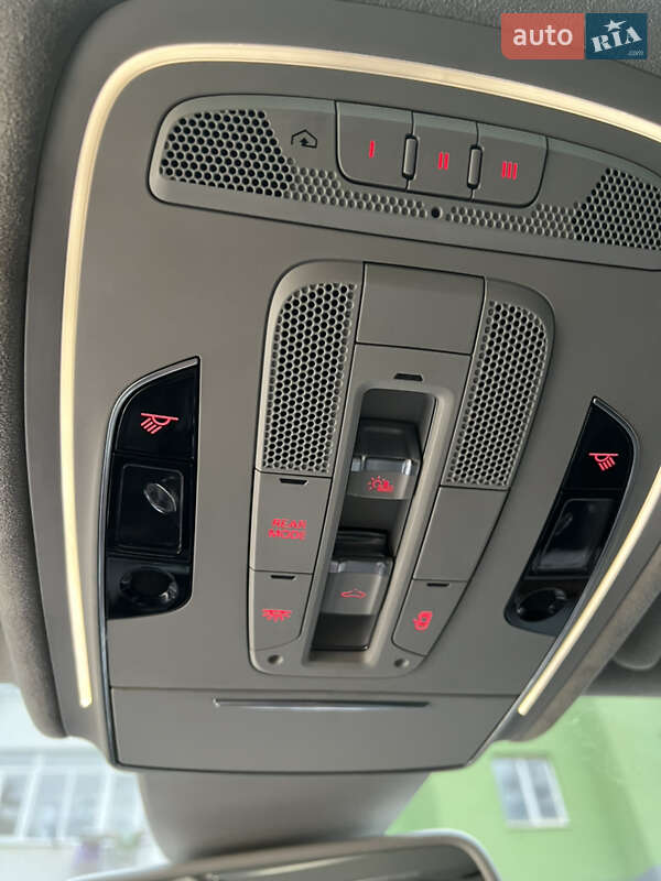 Седан Audi A8 2010 в Новояворовске фото 35 Седан Audi A8 2010 в Новояворовске