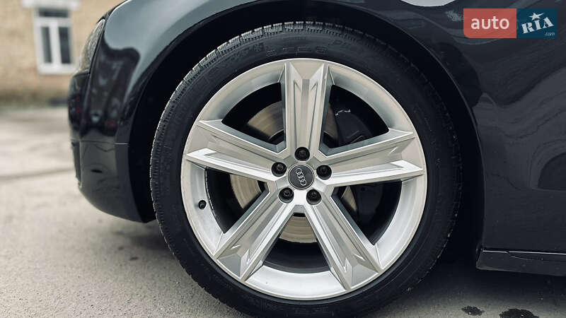 Седан Audi A8 2015 в Киеве фото 9 Седан Audi A8 2015 в Киеве