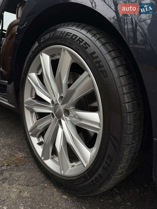 Седан Audi A8 2015 в Днепре фото 20 Седан Audi A8 2015 в Днепре