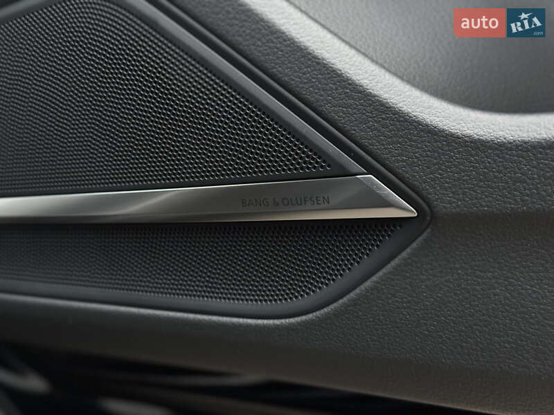Седан Audi A8 2021 в Киеве фото 52 Седан Audi A8 2021 в Киеве
