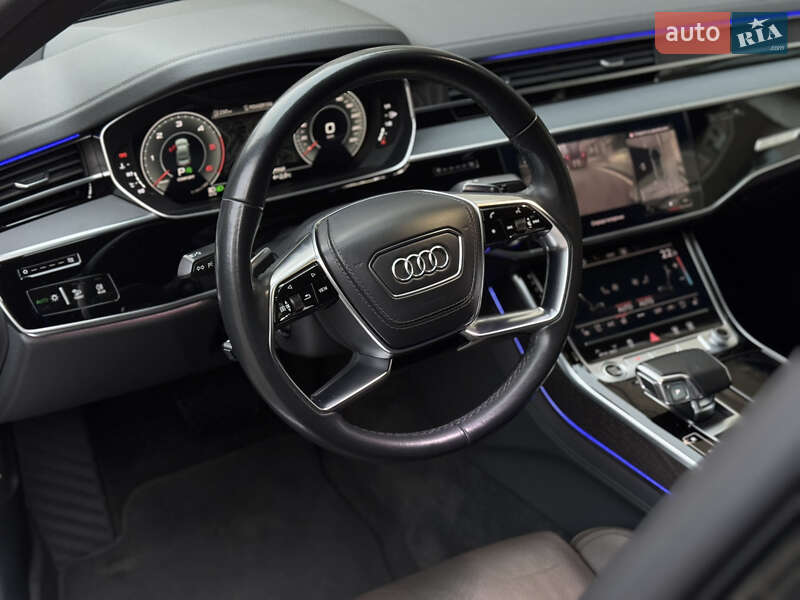 Седан Audi A8 2021 в Киеве фото 60 Седан Audi A8 2021 в Киеве